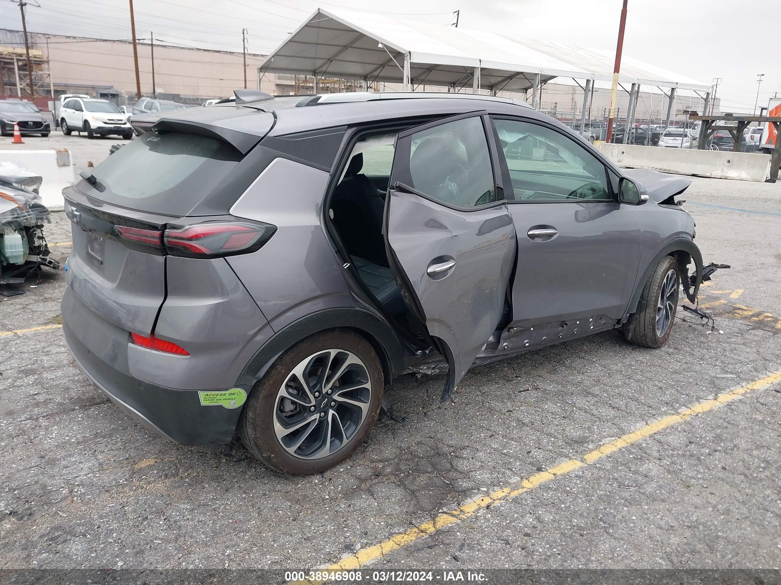 Photo 3 VIN: 1G1FZ6S08P4160994 - CHEVROLET BOLT EUV 