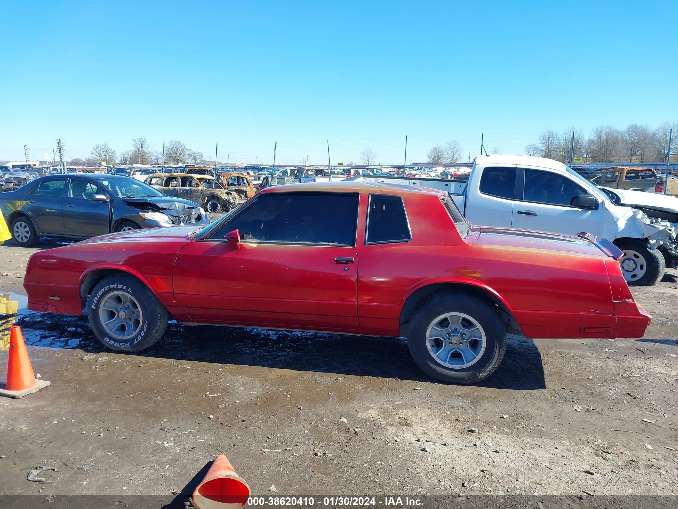 Photo 13 VIN: 1G1GZ37G6FR132055 - CHEVROLET MONTE CARLO 