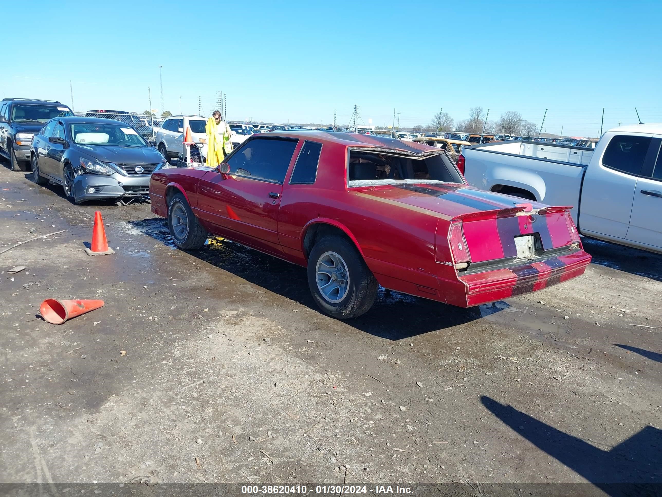 Photo 2 VIN: 1G1GZ37G6FR132055 - CHEVROLET MONTE CARLO 