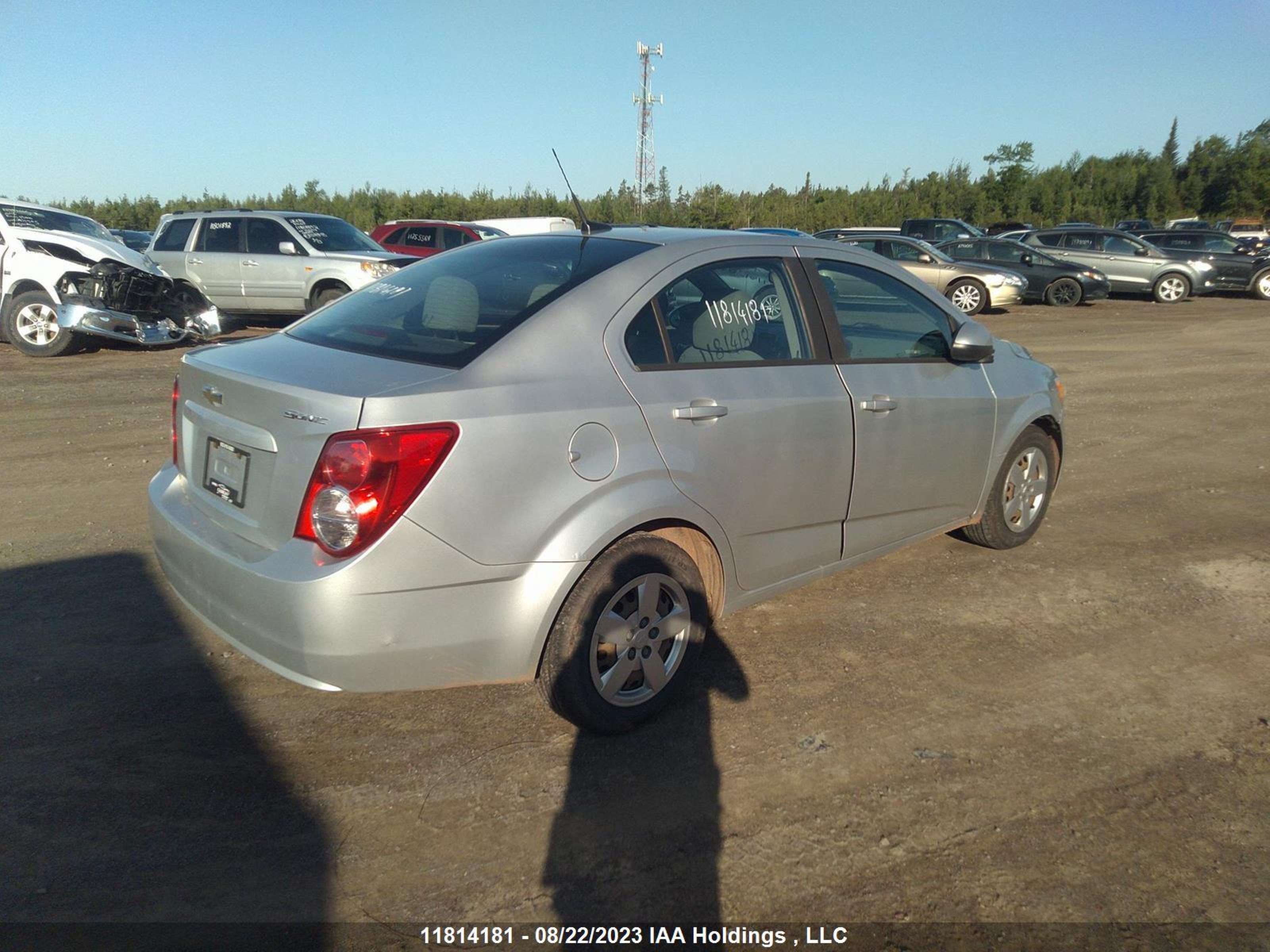 Photo 3 VIN: 1G1JA5EH4C4187486 - CHEVROLET SONIC 