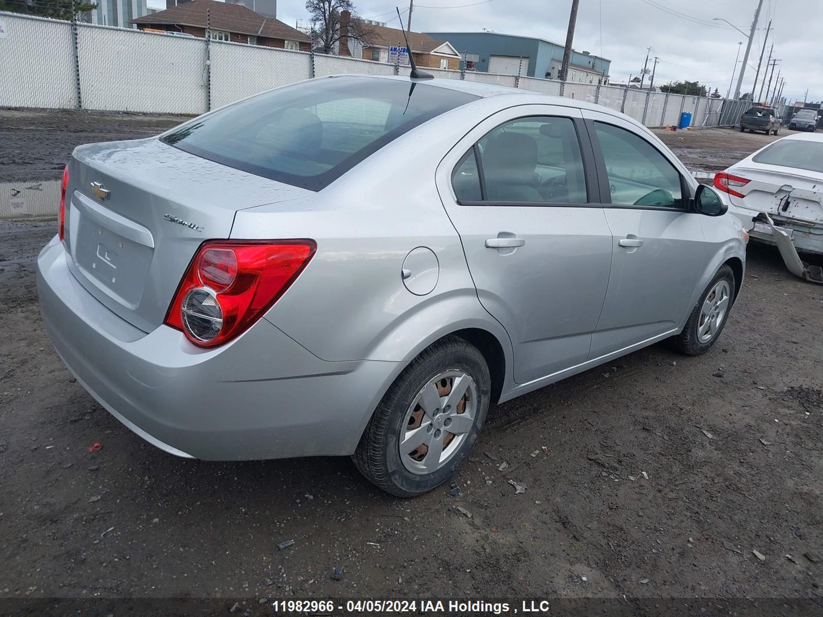 Photo 3 VIN: 1G1JA5EH4D4251253 - CHEVROLET SONIC 