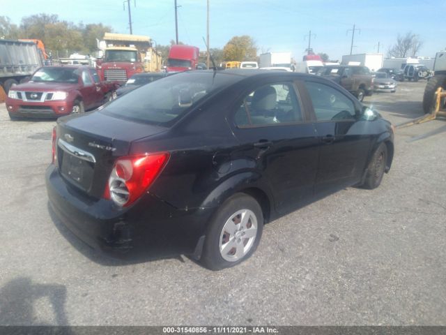 Photo 3 VIN: 1G1JA5SG0D4137942 - CHEVROLET SONIC 