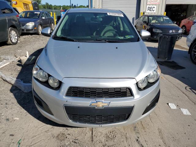 Photo 4 VIN: 1G1JA5SG0F4132081 - CHEVROLET SONIC 