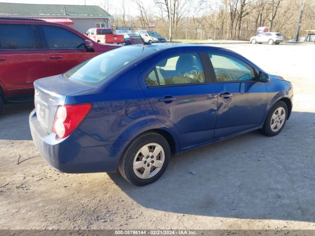 Photo 3 VIN: 1G1JA5SG1D4194327 - CHEVROLET SONIC 