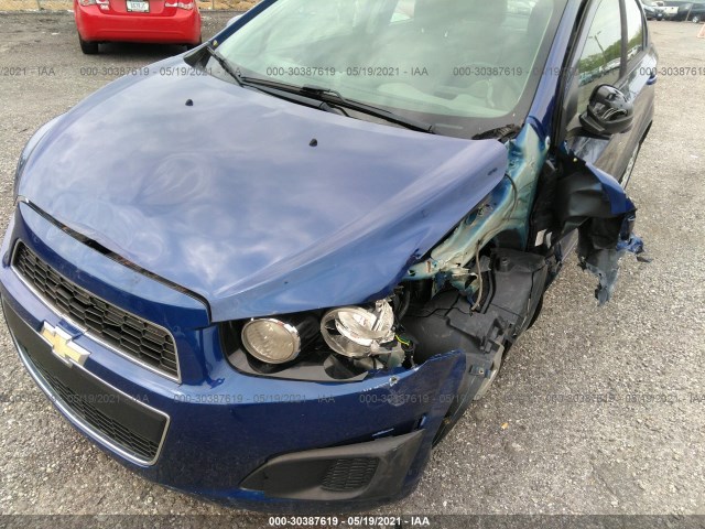 Photo 5 VIN: 1G1JA5SG3D4257718 - CHEVROLET SONIC 