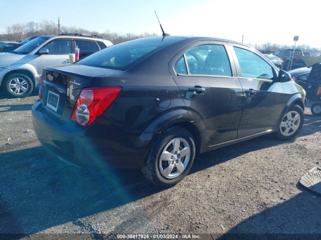 Photo 3 VIN: 1G1JA5SG8E4153498 - CHEVROLET SONIC 