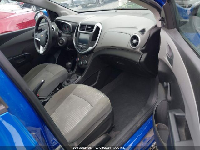 Photo 4 VIN: 1G1JA5SG9H4172629 - CHEVROLET SONIC 