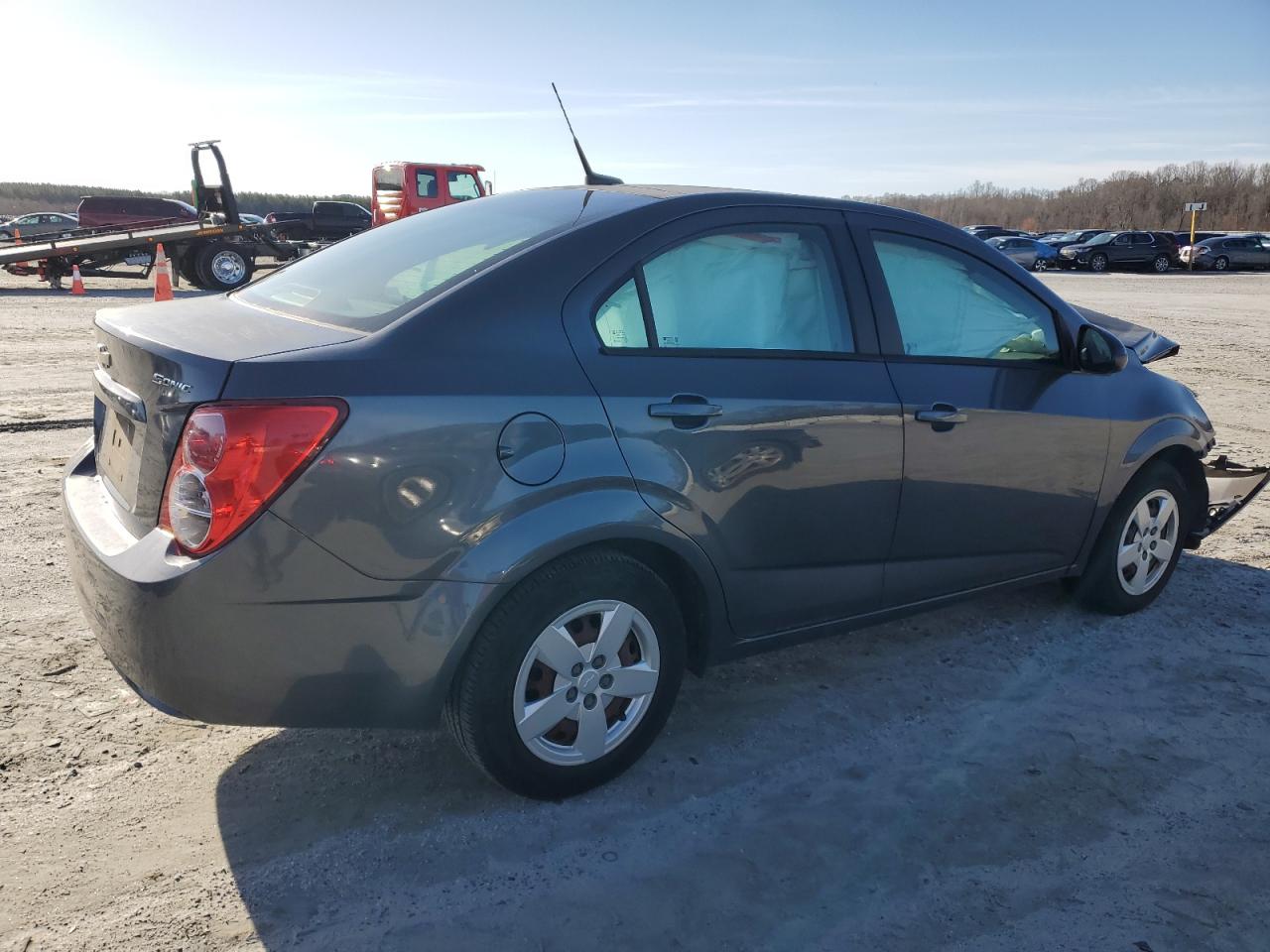 Photo 2 VIN: 1G1JA5SH0D4197129 - CHEVROLET SONIC 