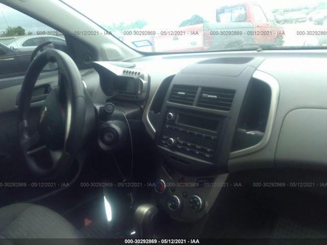 Photo 4 VIN: 1G1JA5SH0G4153605 - CHEVROLET SONIC 