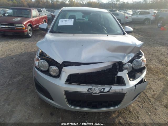 Photo 5 VIN: 1G1JA5SH1D4157903 - CHEVROLET SONIC 