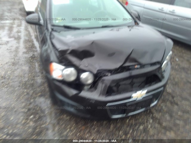 Photo 5 VIN: 1G1JA5SH1E4137992 - CHEVROLET SONIC 