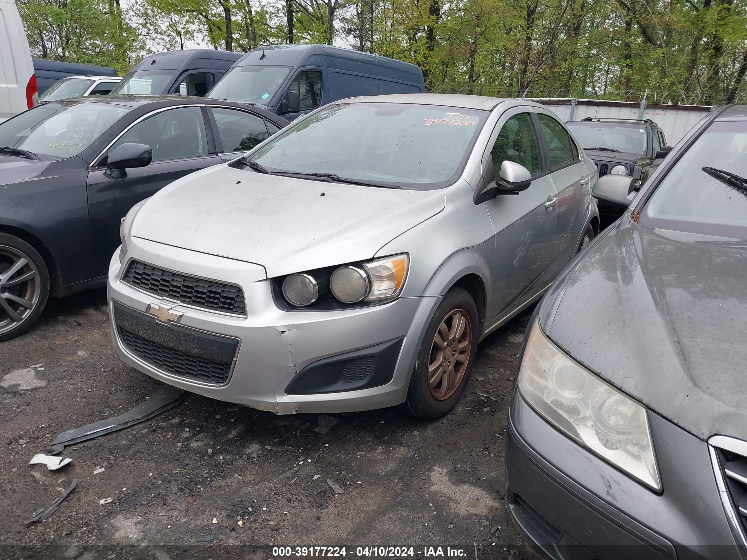 Photo 1 VIN: 1G1JA5SH2C4139084 - CHEVROLET SONIC 