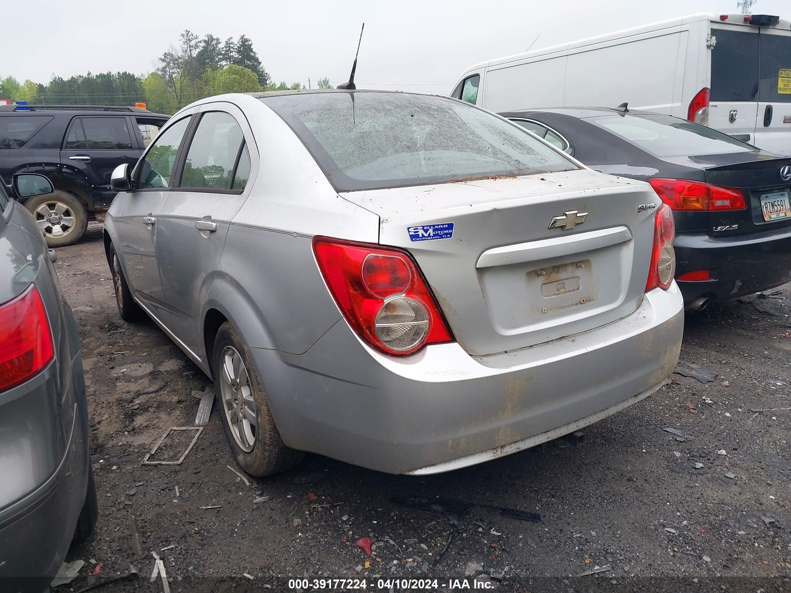 Photo 2 VIN: 1G1JA5SH2C4139084 - CHEVROLET SONIC 