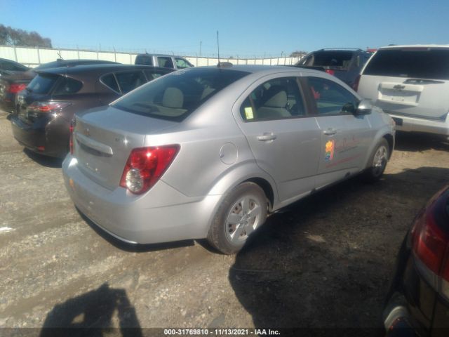 Photo 3 VIN: 1G1JA5SH2G4165321 - CHEVROLET SONIC 