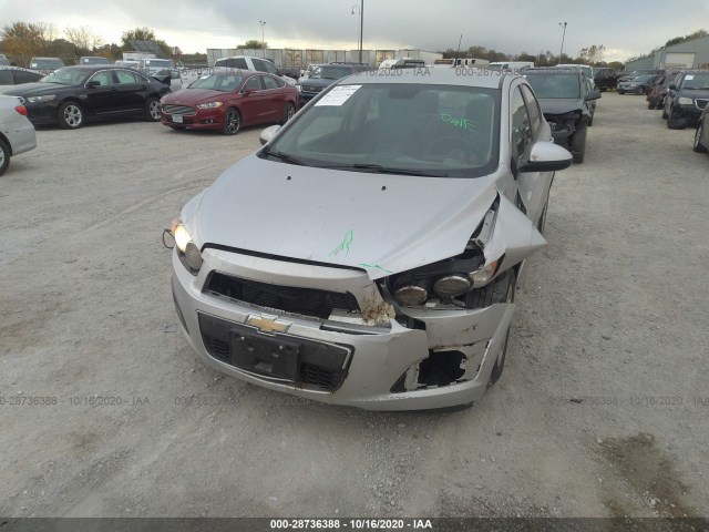 Photo 5 VIN: 1G1JA5SH3D4178977 - CHEVROLET SONIC 