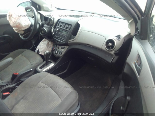 Photo 4 VIN: 1G1JA5SH3G4173959 - CHEVROLET SONIC 