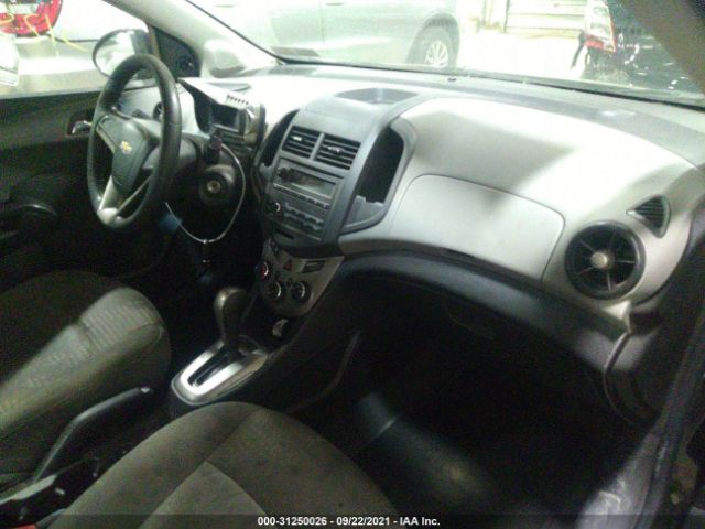 Photo 4 VIN: 1G1JA5SH4C4211015 - CHEVROLET SONIC 