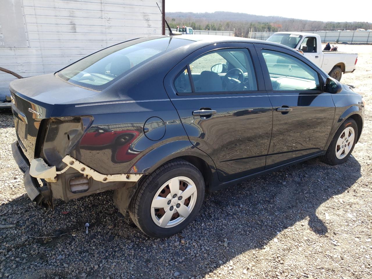 Photo 2 VIN: 1G1JA5SH4E4164409 - CHEVROLET SONIC 