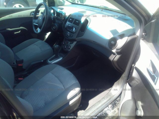 Photo 4 VIN: 1G1JA5SH5C4111294 - CHEVROLET SONIC 