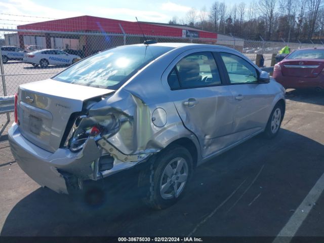 Photo 3 VIN: 1G1JA5SH5G4121796 - CHEVROLET SONIC 