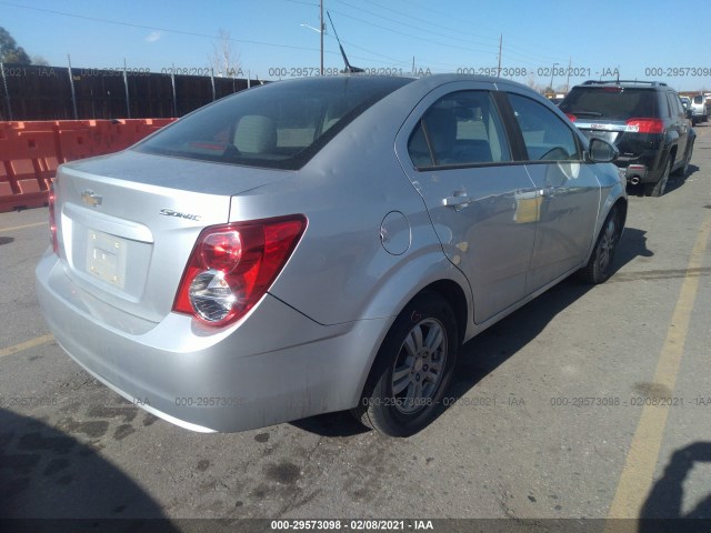 Photo 3 VIN: 1G1JA5SH6C4209766 - CHEVROLET SONIC 