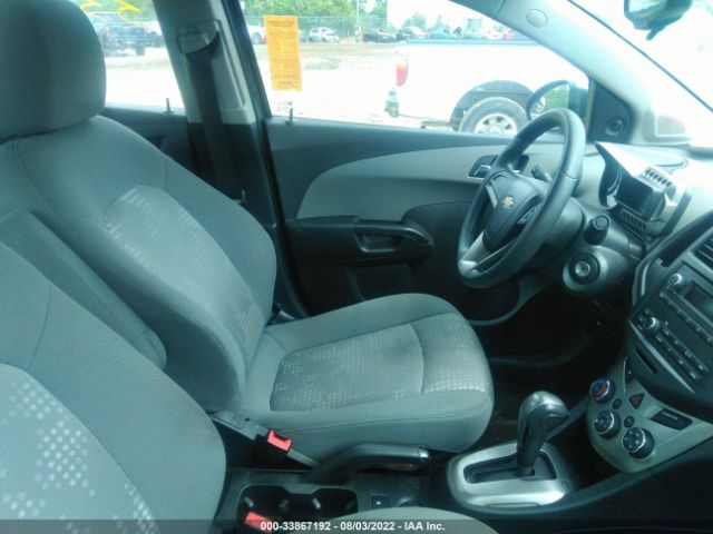 Photo 4 VIN: 1G1JA5SH6D4136254 - CHEVROLET SONIC 