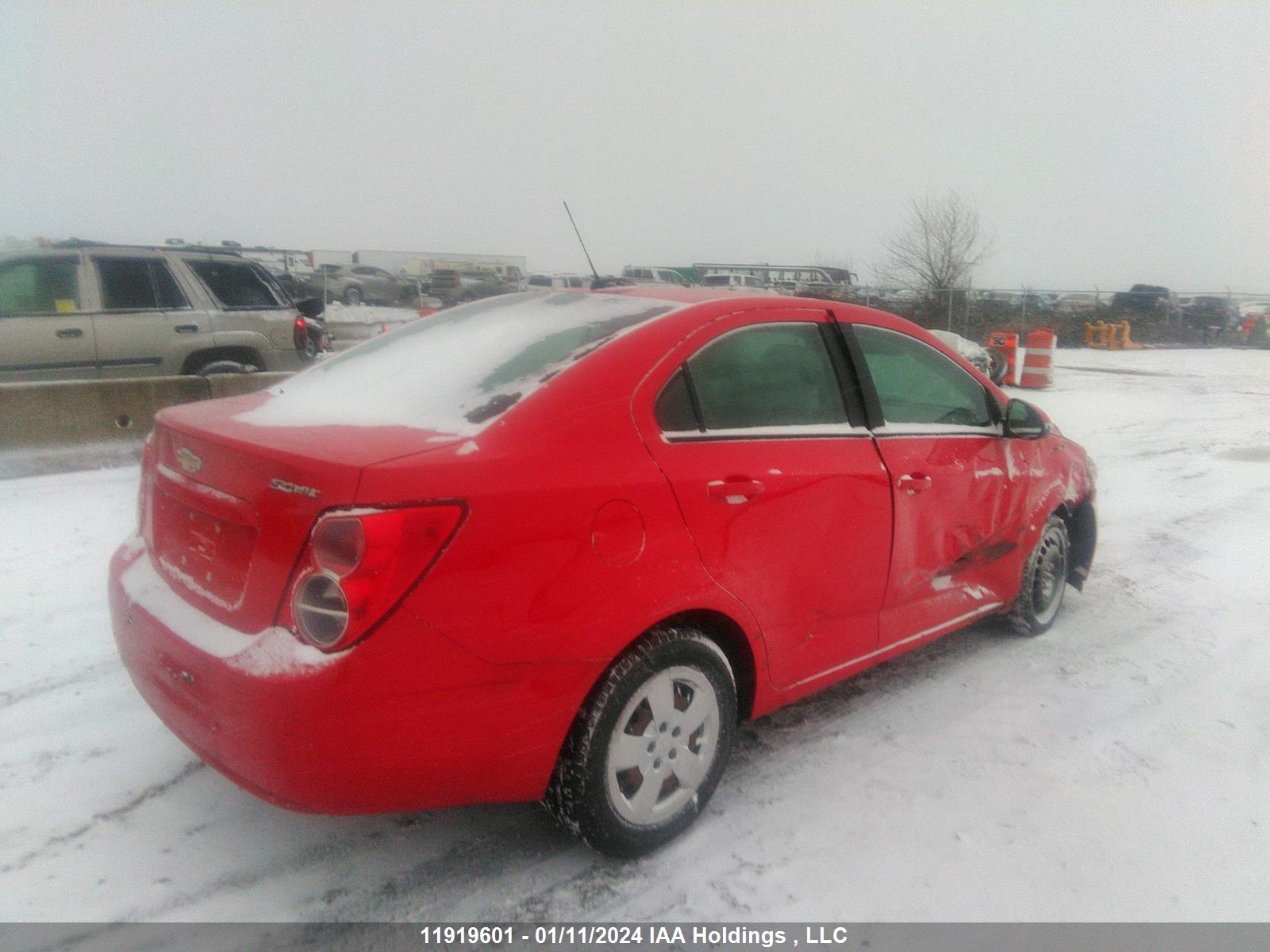 Photo 3 VIN: 1G1JA5SH9F4136767 - CHEVROLET SONIC 