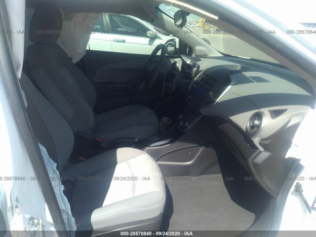 Photo 4 VIN: 1G1JA5SH9F4177917 - CHEVROLET SONIC 