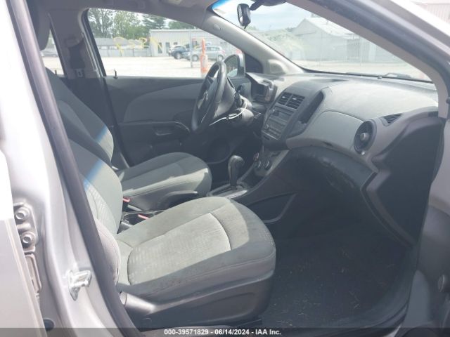 Photo 4 VIN: 1G1JA5SHXC4123425 - CHEVROLET SONIC 