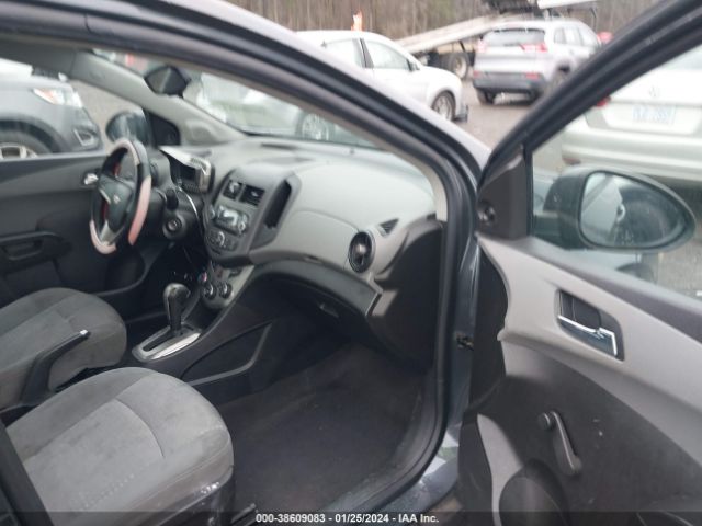 Photo 4 VIN: 1G1JA5SHXC4179526 - CHEVROLET SONIC 