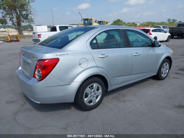 Photo 3 VIN: 1G1JA5SHXF4140388 - CHEVROLET SONIC 