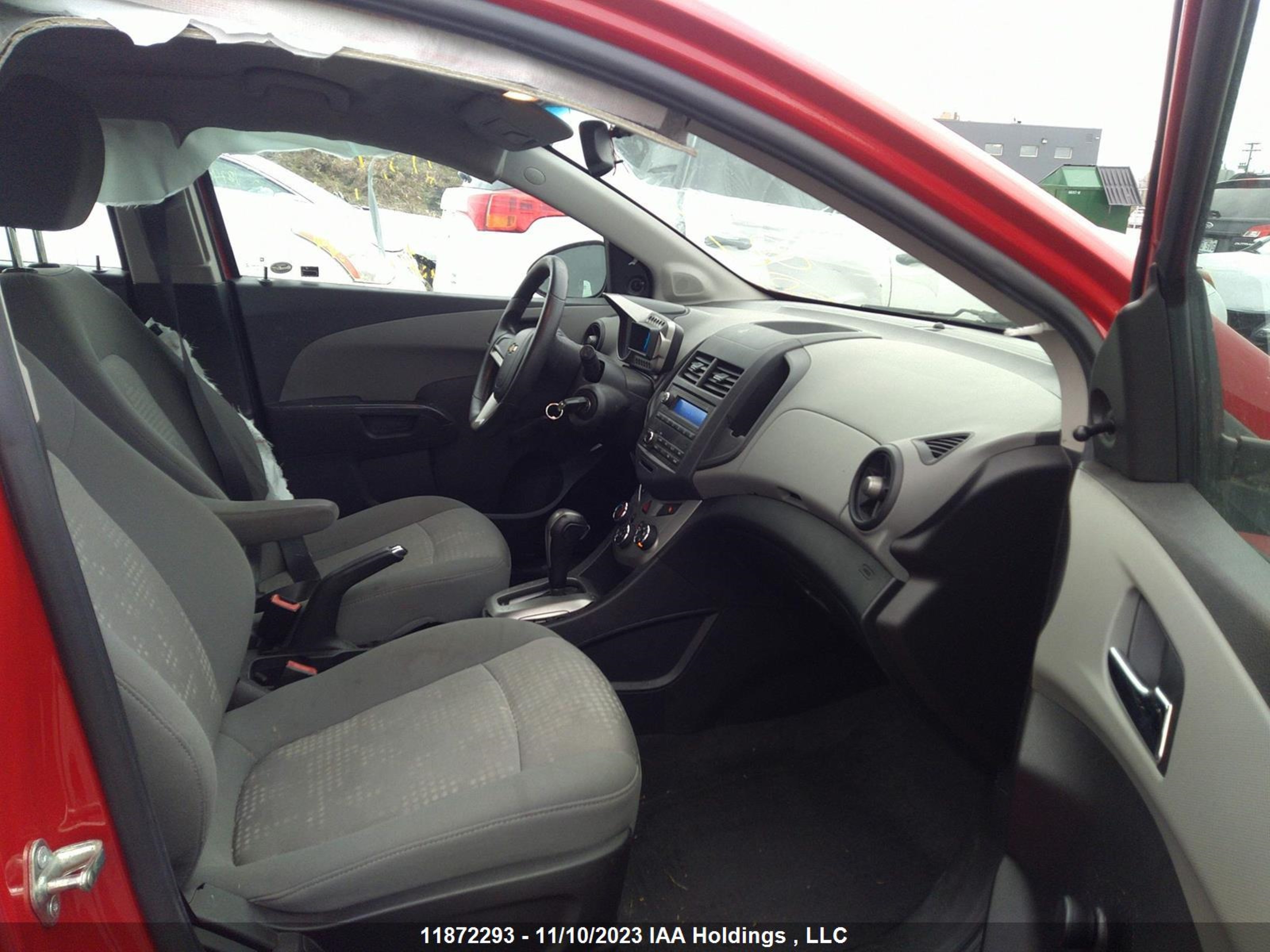 Photo 4 VIN: 1G1JA6EH7D4156241 - CHEVROLET SONIC 