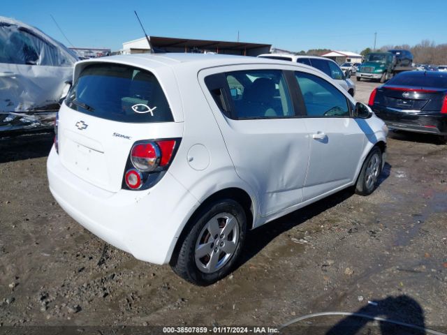 Photo 3 VIN: 1G1JA6SG2E4166981 - CHEVROLET SONIC 