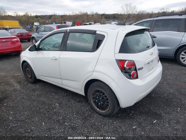 Photo 2 VIN: 1G1JA6SG7G4170852 - CHEVROLET SONIC 