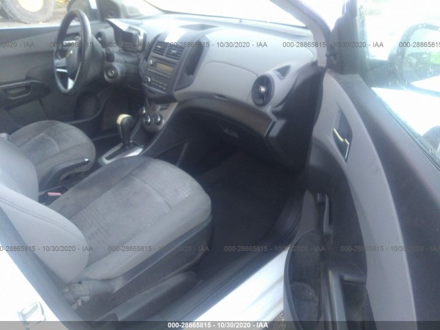 Photo 4 VIN: 1G1JA6SH1C4206697 - CHEVROLET SONIC 