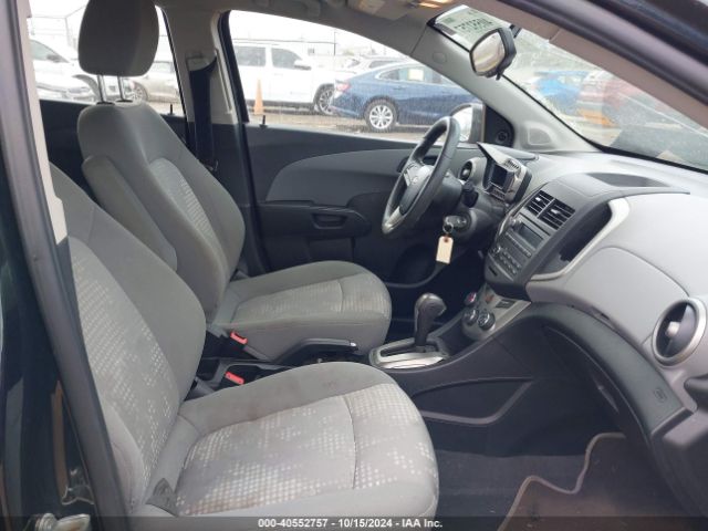 Photo 4 VIN: 1G1JA6SH1F4131150 - CHEVROLET SONIC 