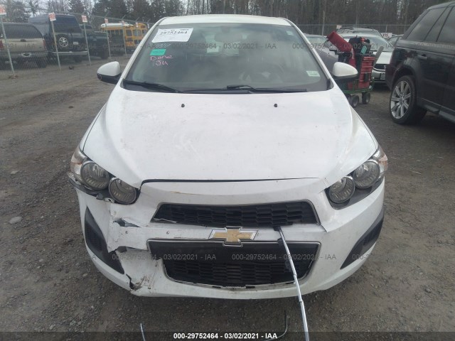 Photo 5 VIN: 1G1JA6SH3F4187834 - CHEVROLET SONIC 