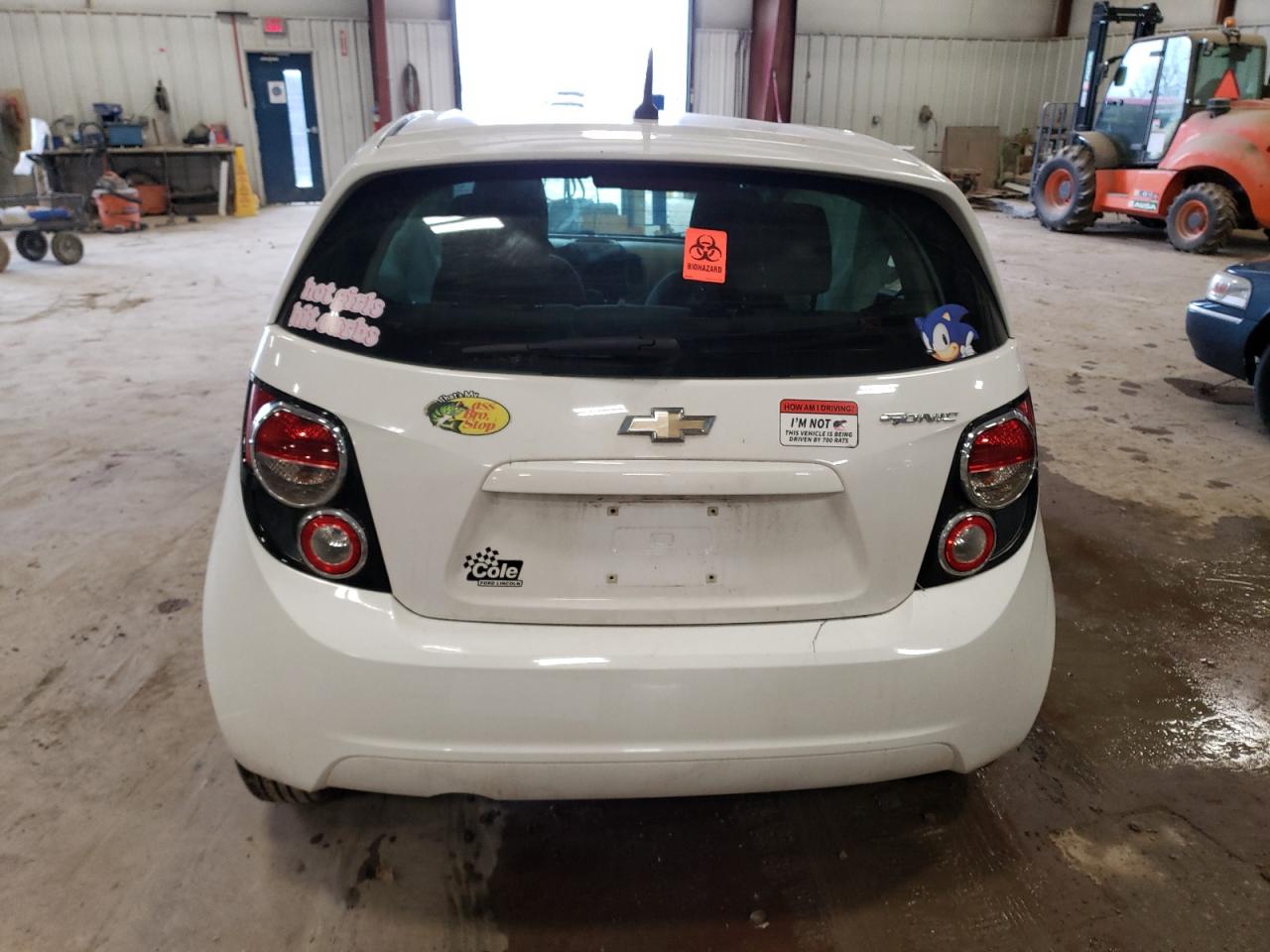 Photo 5 VIN: 1G1JA6SH4E4132243 - CHEVROLET SONIC 