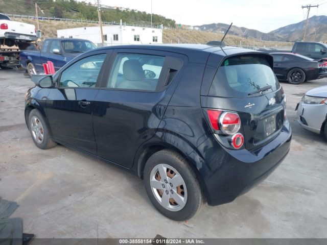 Photo 2 VIN: 1G1JA6SH4F4143065 - CHEVROLET SONIC 