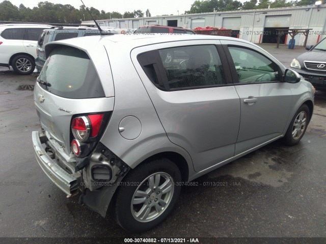 Photo 3 VIN: 1G1JA6SH5C4104142 - CHEVROLET SONIC 