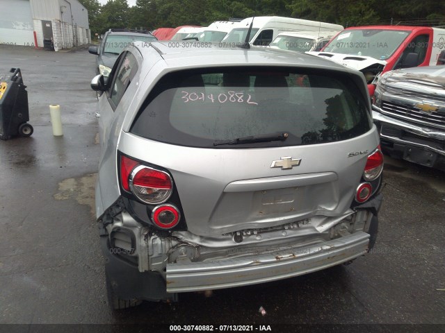 Photo 5 VIN: 1G1JA6SH5C4104142 - CHEVROLET SONIC 