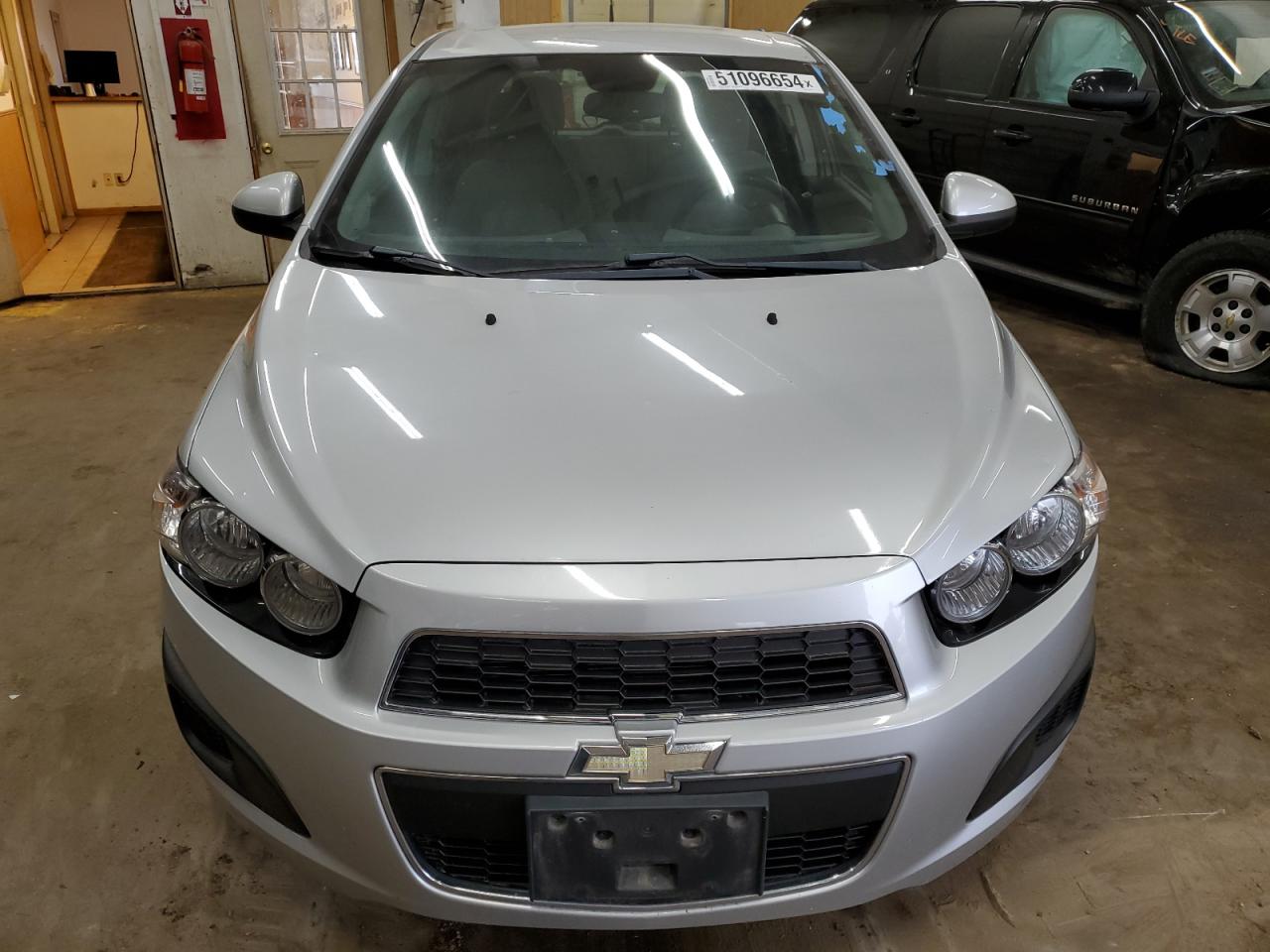 Photo 4 VIN: 1G1JA6SH5C4114640 - CHEVROLET SONIC 