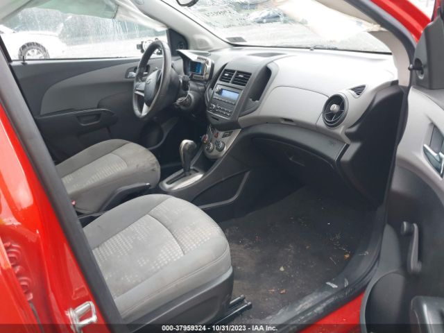 Photo 4 VIN: 1G1JA6SH5C4149176 - CHEVROLET SONIC 