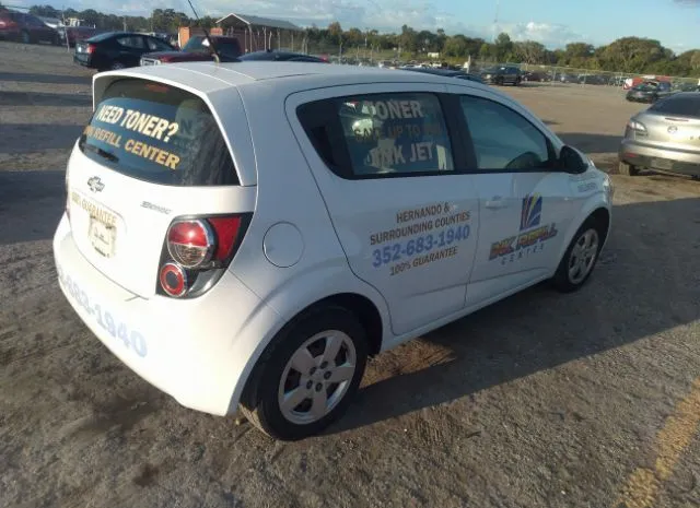 Photo 3 VIN: 1G1JA6SH5D4132492 - CHEVROLET SONIC 