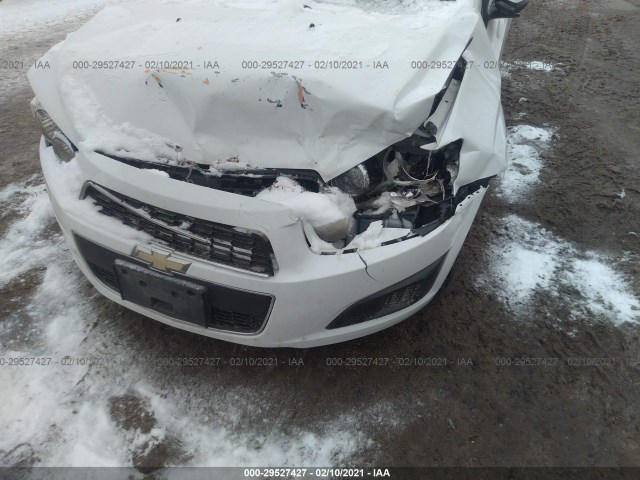 Photo 5 VIN: 1G1JA6SH5E4118755 - CHEVROLET SONIC 