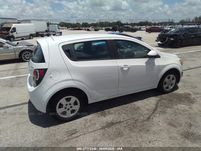 Photo 3 VIN: 1G1JA6SH6E4209579 - CHEVROLET SONIC 