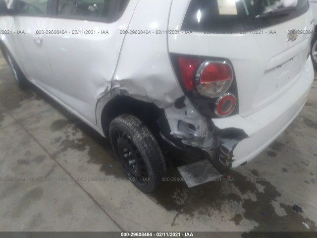 Photo 5 VIN: 1G1JA6SH6G4160015 - CHEVROLET SONIC 