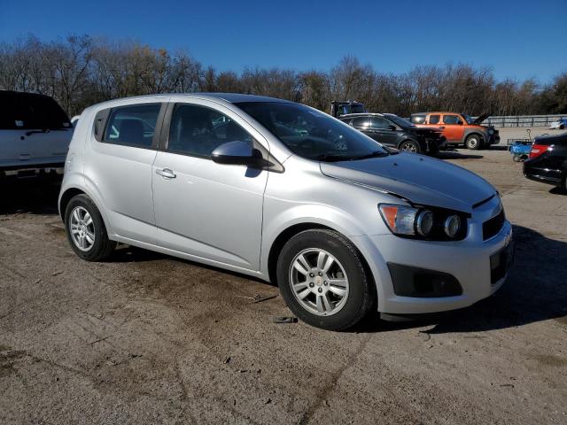 Photo 3 VIN: 1G1JA6SH7C4137692 - CHEVROLET SONIC 