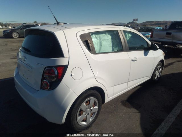 Photo 3 VIN: 1G1JA6SH8E4135047 - CHEVROLET SONIC 