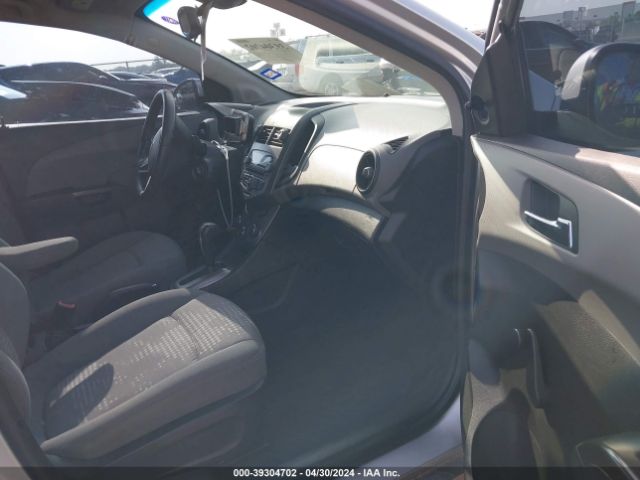 Photo 4 VIN: 1G1JA6SH9C4138343 - CHEVROLET SONIC 